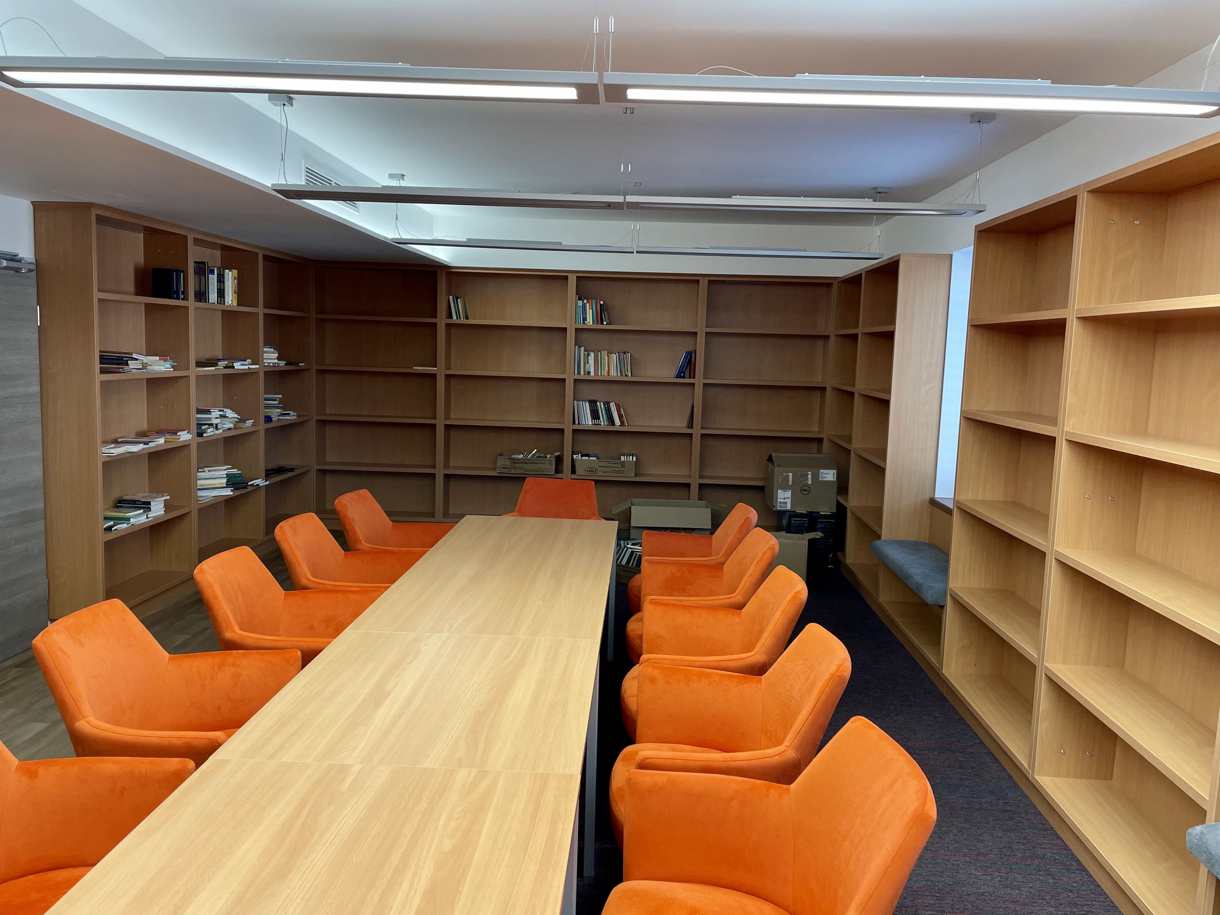 Kazincbarcika Rendház építése